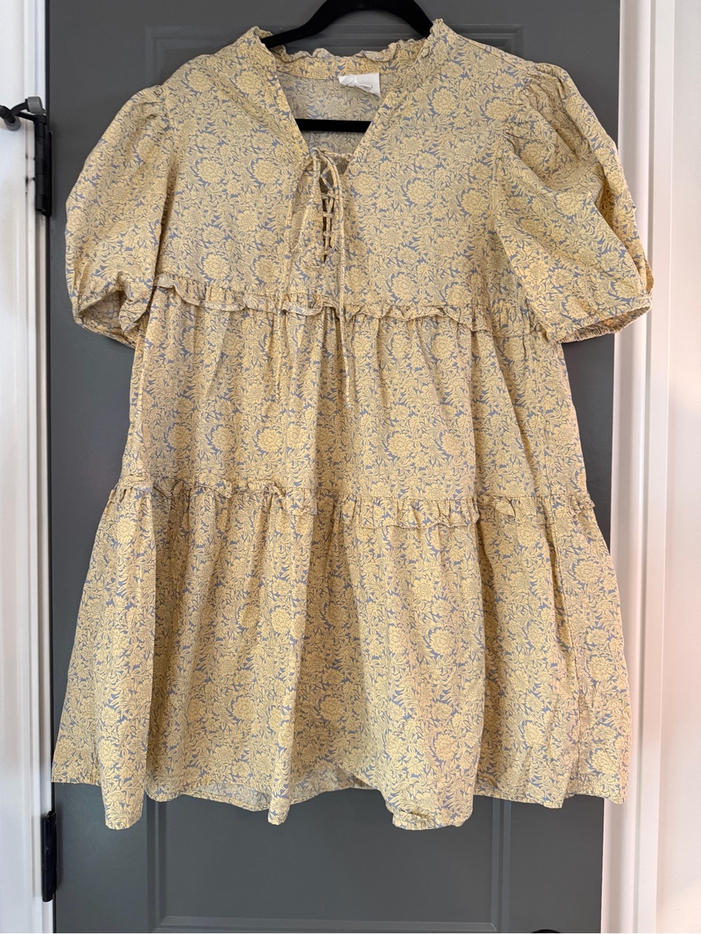 Sundays baby doll pale Yellow Floral cotton lightweight Tiered Dress S
